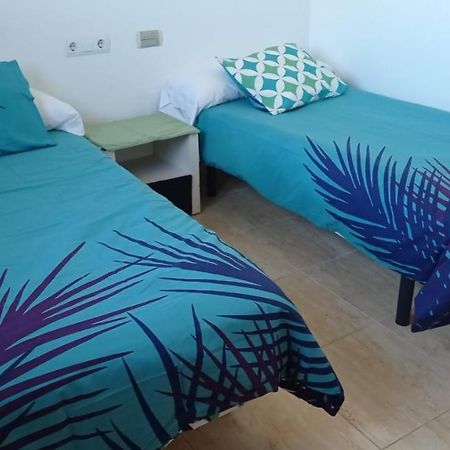 Max Friend'S Apartment Ibiza Bagian luar foto