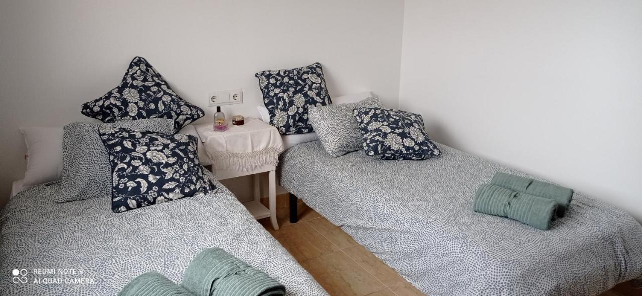Max Friend'S Apartment Ibiza Bagian luar foto