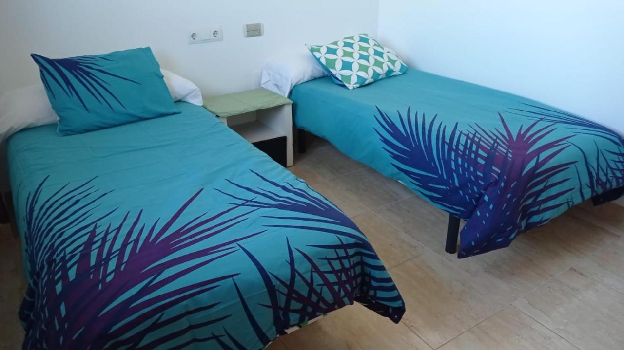 Max Friend'S Apartment Ibiza Bagian luar foto